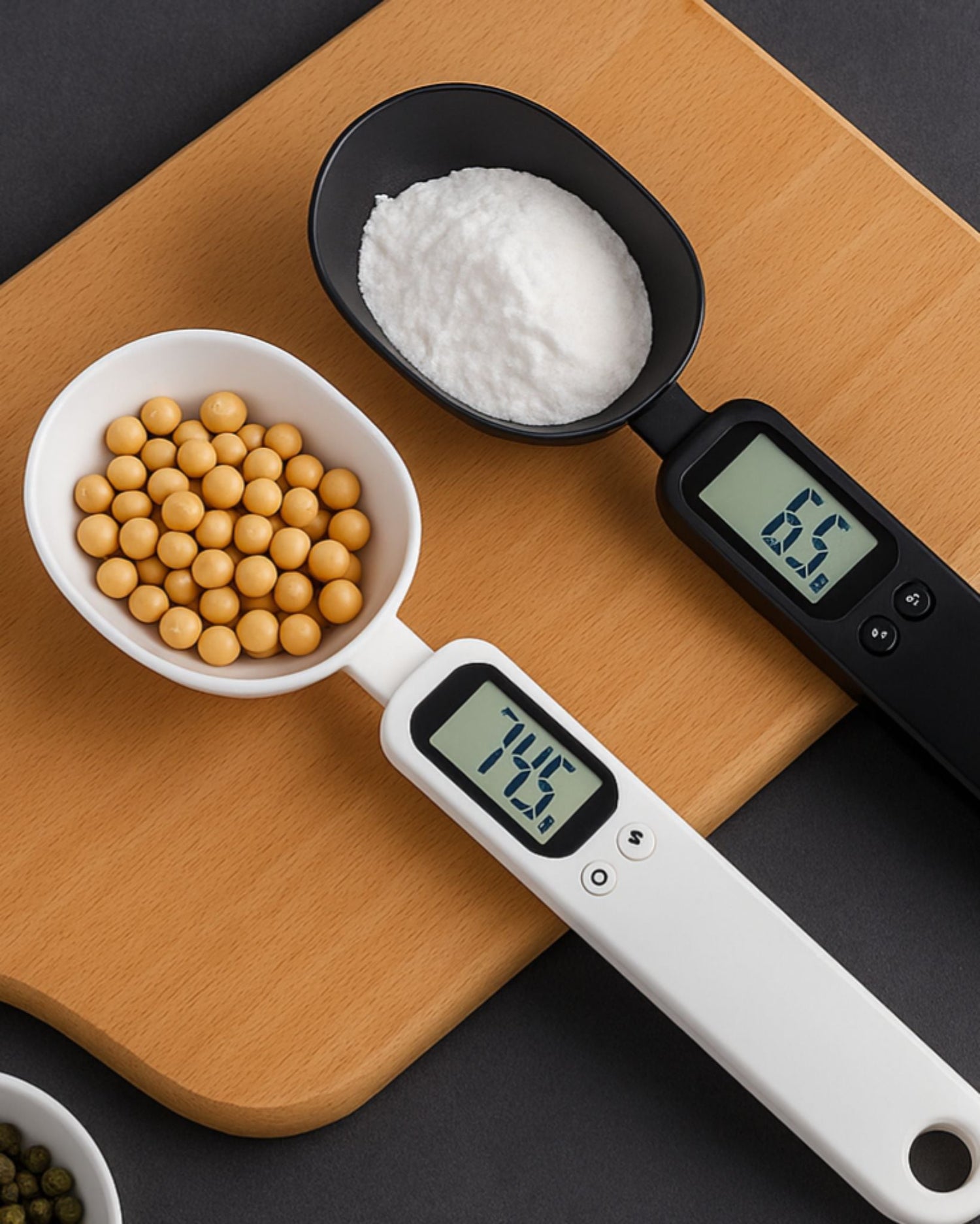 Accurate Measuring Made Simple – This digital spoon scale helps you measure powders, liquids, or spices with precision, making every recipe easier and more reliable